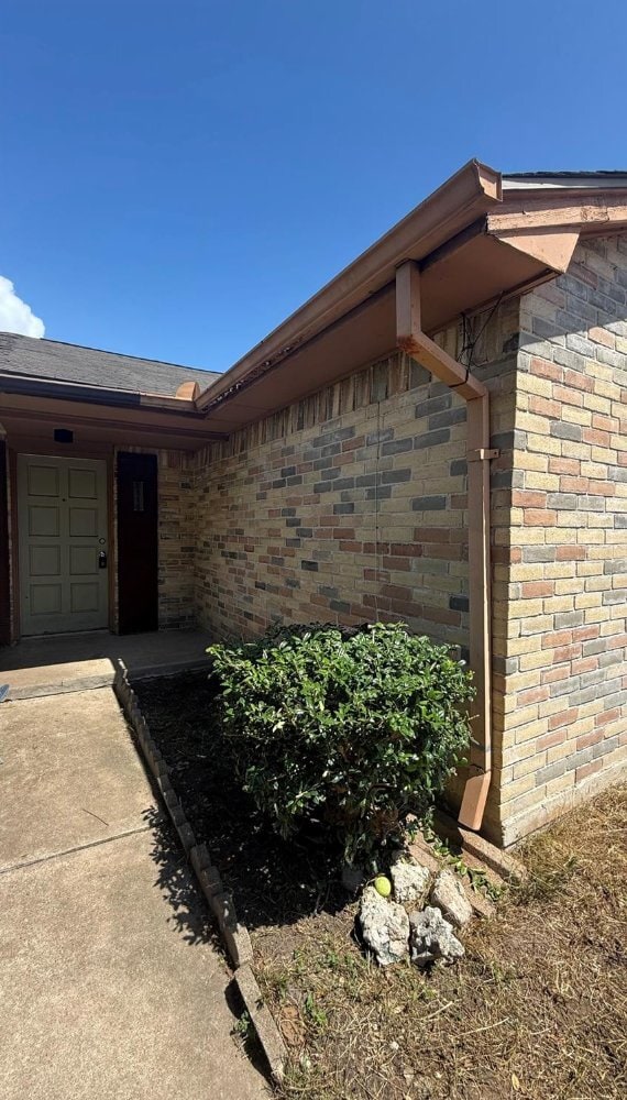 Building Photo - 9511 Bollingbrook Dr