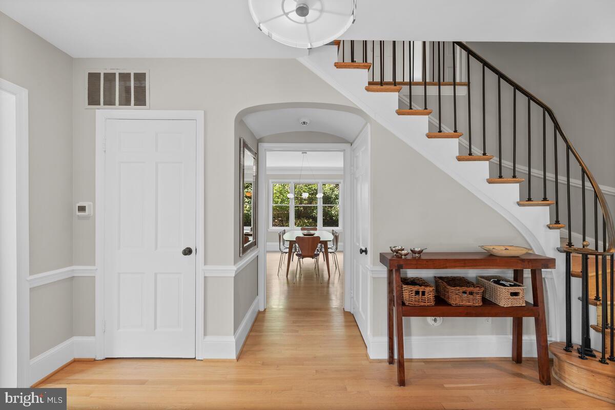Foto principal - 5750 Oregon Ave NW