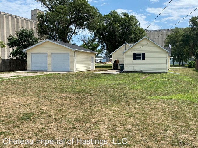 Building Photo - 3 br, 1 bath House - 1007 N. Platte Ave.