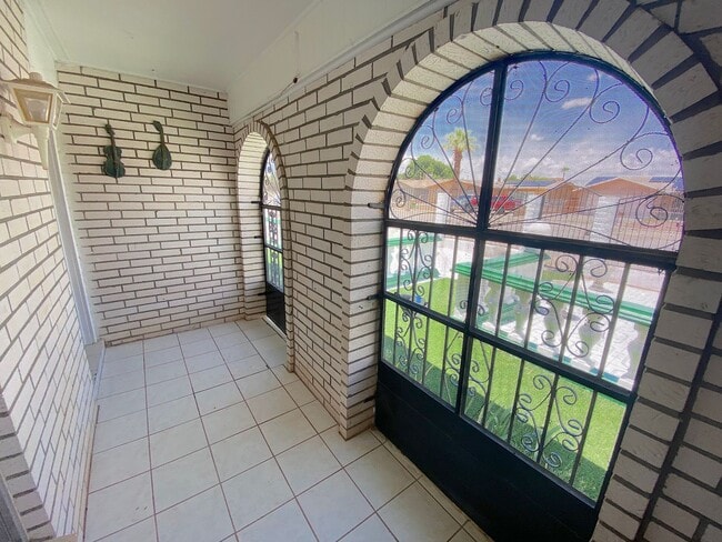 Building Photo - Northeast El Paso 3 Bed Refrig A/C