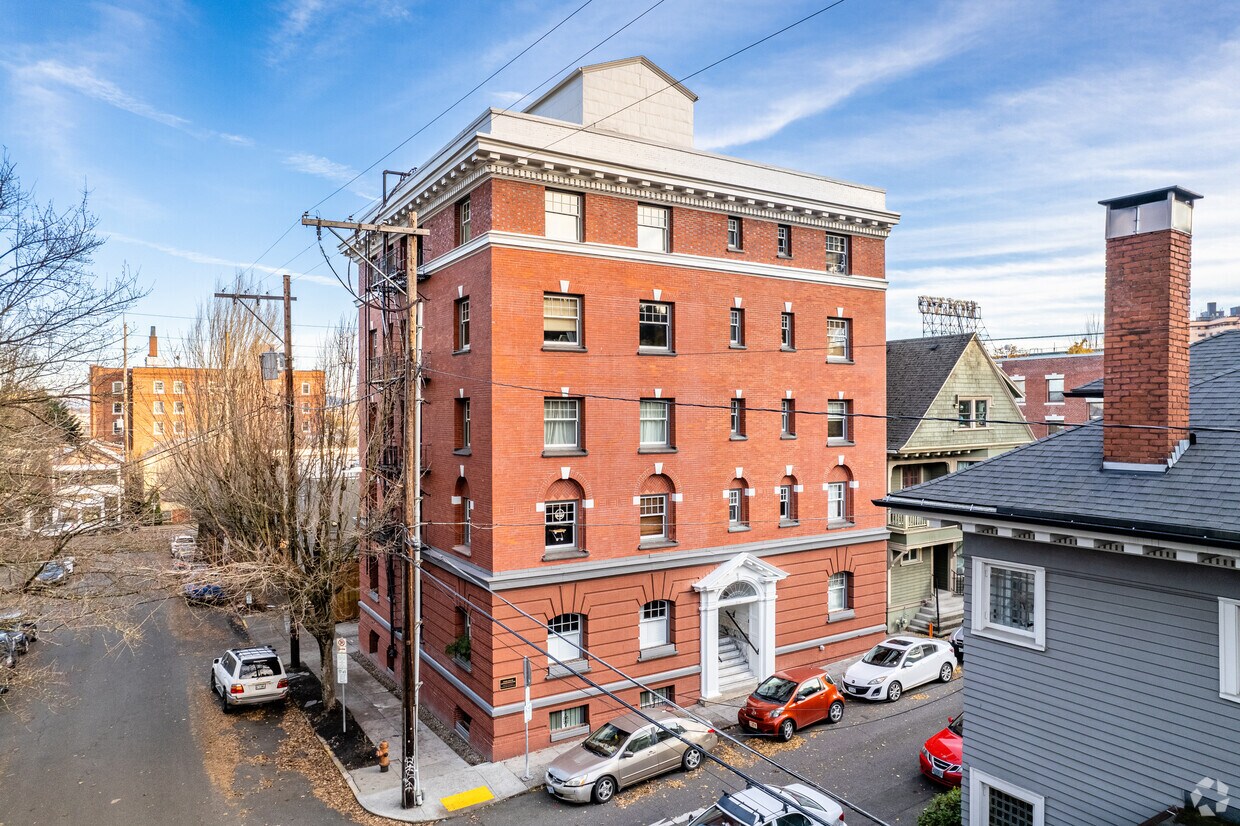 Primary Photo - King Davis Condos
