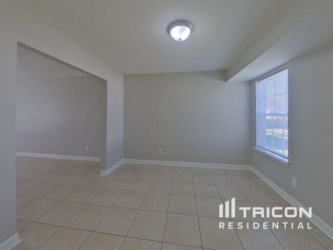 Foto del edificio - 1711 Southwind Dr