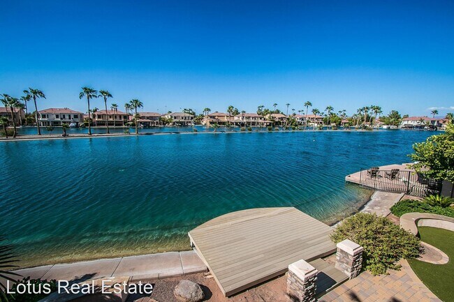 Foto del edificio - 5 br, 4 bath House - 1498 W Commerce Ave.