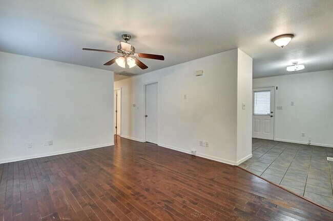 Foto del edificio - 2246 N Alabama St