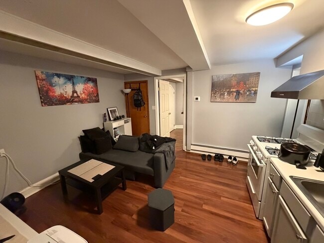 Foto del edificio - 5420 N Campbell Ave