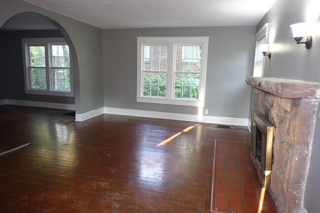 Foto del edificio - 1550 8th Ave W