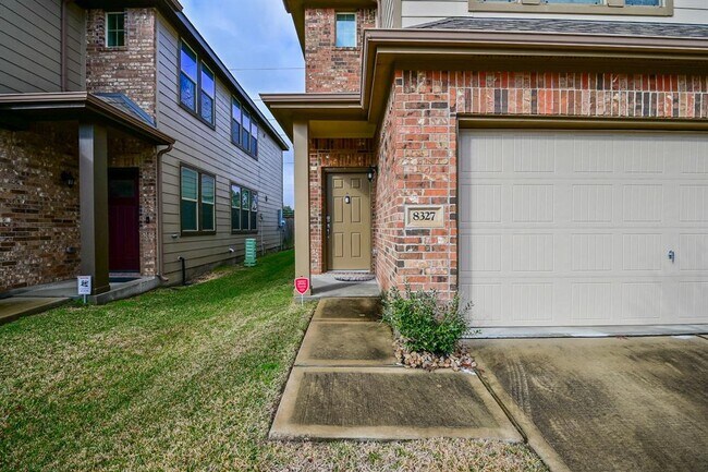 Foto del edificio - 8327 Hawthorne Valley Ln