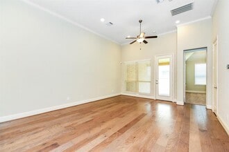 Building Photo - 137 Skybranch Dr
