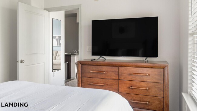 Foto del edificio - 15330 Liberty River Dr