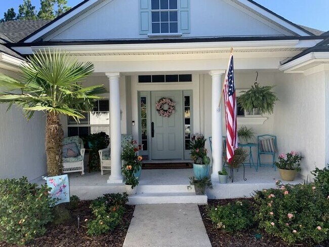 Building Photo - Beautiful 5/3 in St. Johns Country Club