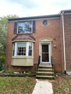 Building Photo - 8139 Londonderry Ct