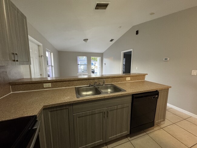 Photo - 4773 Jordan Ave S Apartment