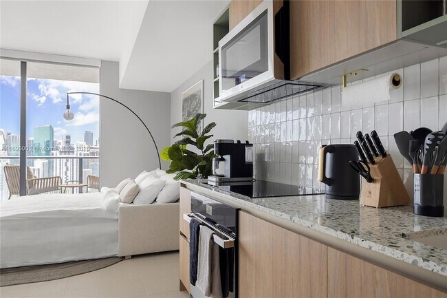 Foto del edificio - 159 NE 6th St