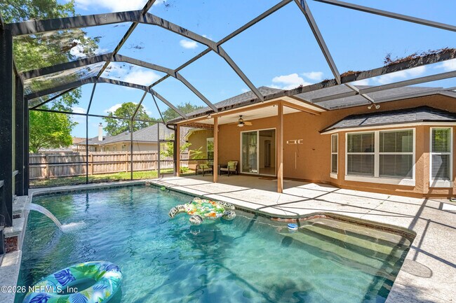 Foto del edificio - 12244 Lake Fern Dr