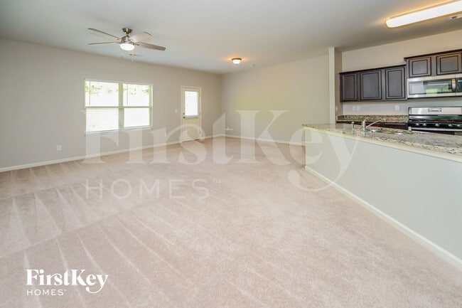 Building Photo - 530 Sunrise Ln