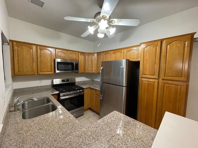 Foto del edificio - 3648 Birchwood Terrace