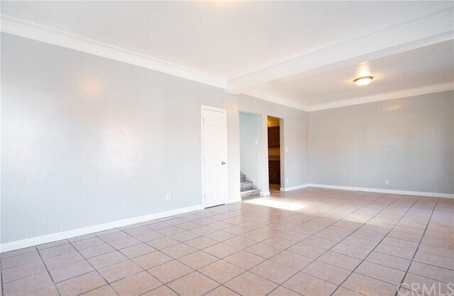 Building Photo - 111 W 40th Pl