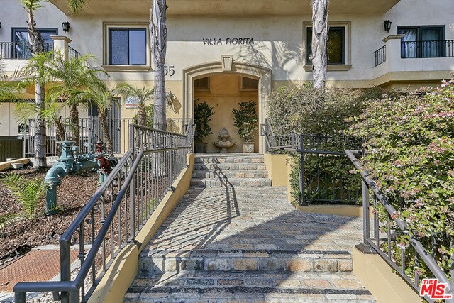 Building Photo - 155 N Hamilton Dr