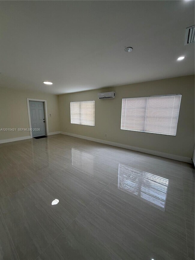 Foto del edificio - 510 NW 134th St