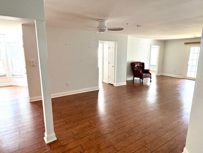 Foto del edificio - 1st Floor Annapolis 3 bed / 2 bath Condo