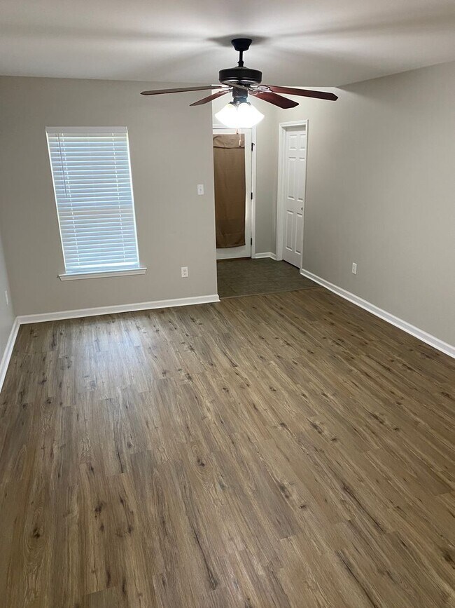 Building Photo - Pre-Leasing Now!