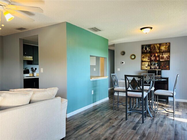Building Photo - 5026 Water Oak Dr