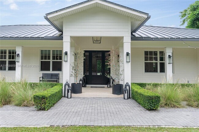 Foto del edificio - 9301 SW 93rd Ave