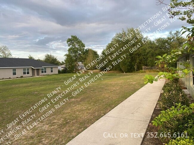 Foto del edificio - 15 Laurel Pass