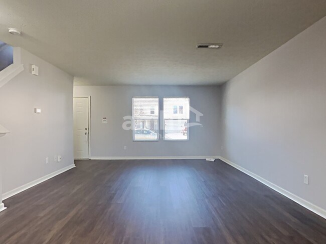 Building Photo - 8111 Retreat Lane