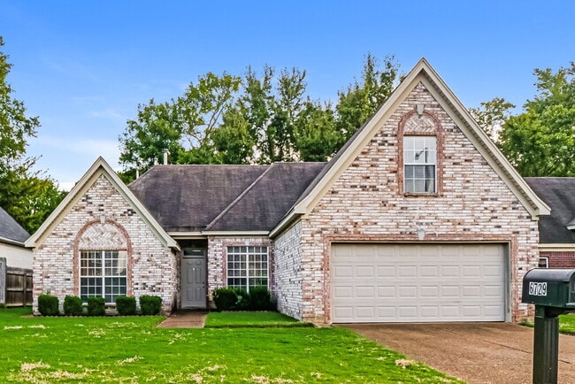 Building Photo - 6729 Whitten View Ln