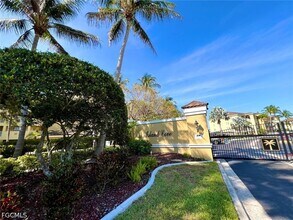 Building Photo - 1789 Four Mile Cove Pkwy
