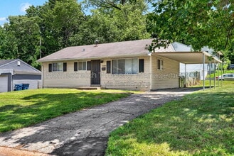 Building Photo - 5544 Sapphire Ave