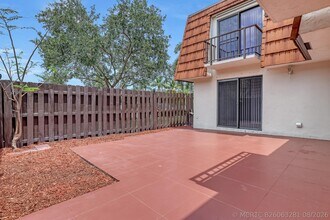 Building Photo - 6335 Red Pine Ln