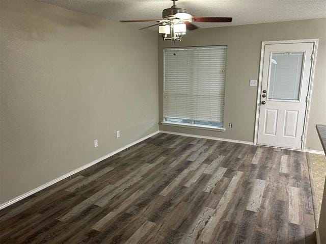 Foto del edificio - 5708 Giddyup Ln