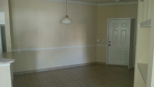 Building Photo - 3599 Conroy Rd