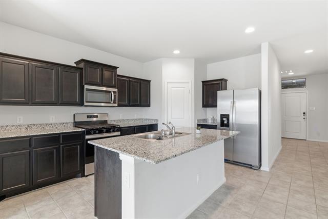 Foto del edificio - 3613 Ridgeway Ln