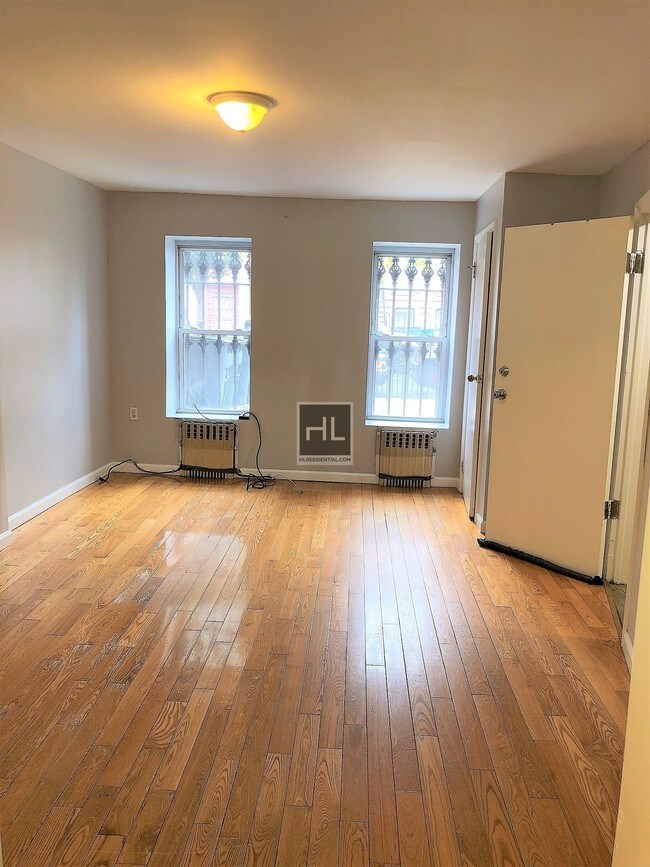 Foto del edificio - 489 Hancock St