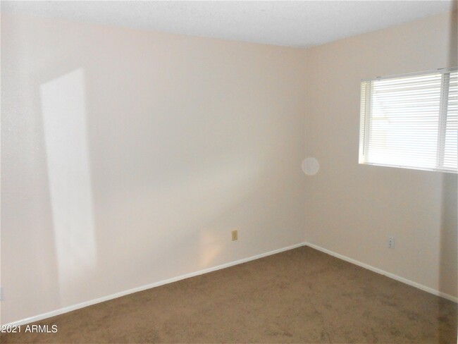 Building Photo - 2311 E Beck Ln