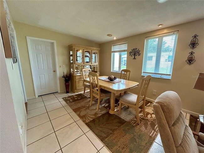 Building Photo - 245 Cherrywood Dr