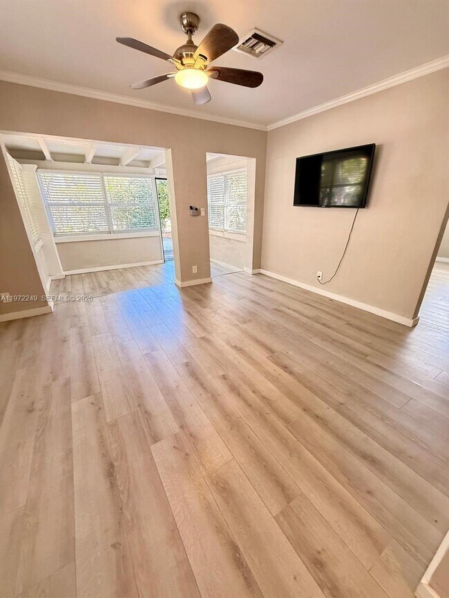 Foto del edificio - 1151 NE 18th St