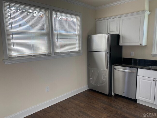 Building Photo - 210 Bound Brook Rd