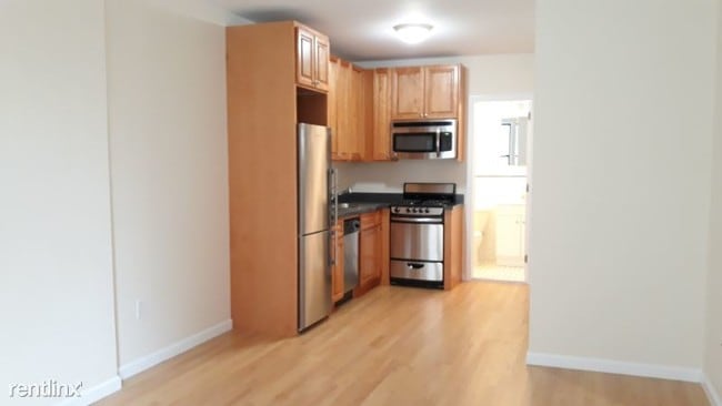 Building Photo - Studio, 1 bath Apartment - 1275 3rd Ave