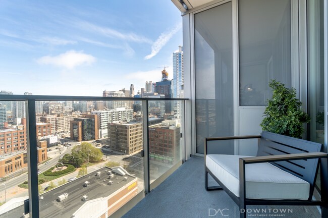 Building Photo - 303 W Ohio St