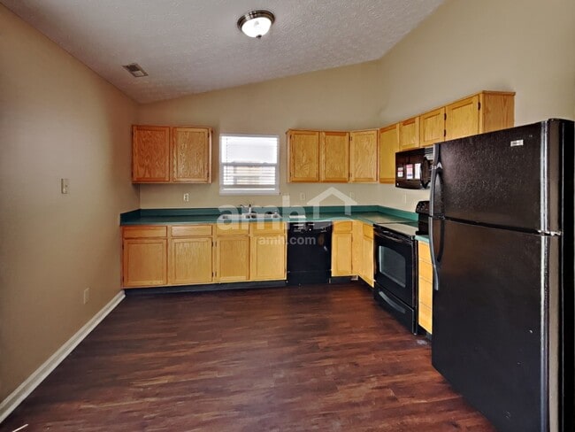 Foto del edificio - 769 Kingston Cir