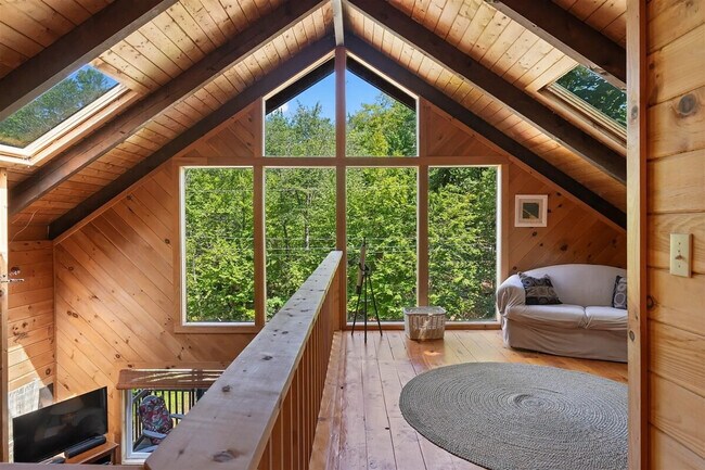 Building Photo - 19 N Beach Rd