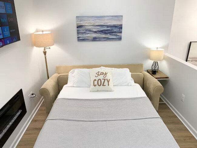 Foto del edificio - 1600 S Charles St