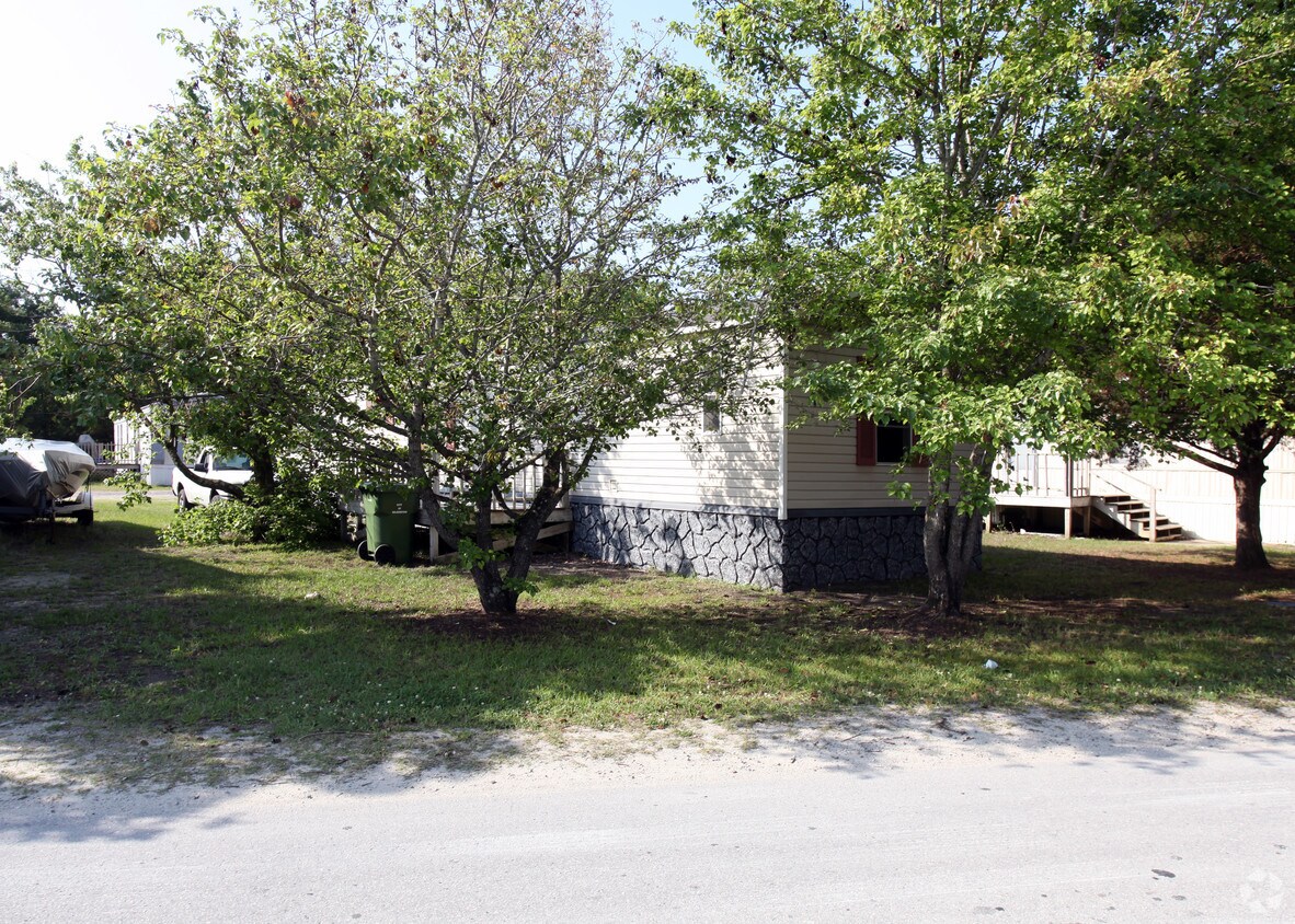 Primary Photo - Roseman Park