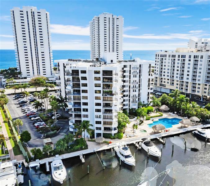 Foto principal - 1361 S Ocean Blvd