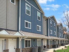 Building Photo - 21155 Gosling Rd