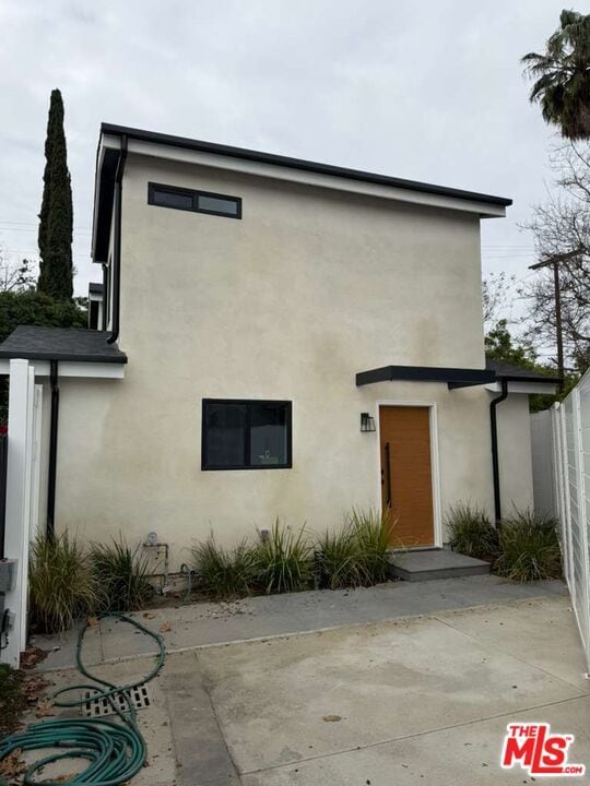 Building Photo - 5417 Gentry Ave